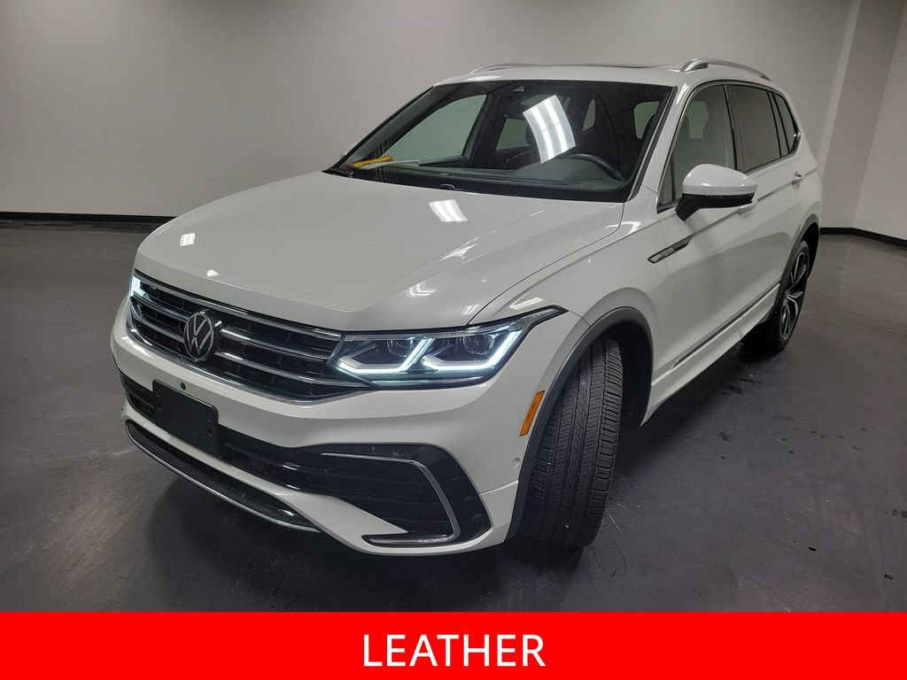 Used 2024 Volkswagen Tiguan SEL R-Line AWD/4WD image 4