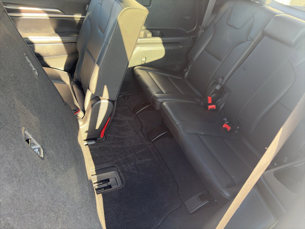Used 2023 Kia Telluride LX image 13