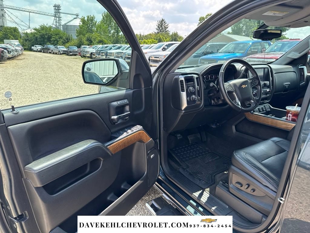 Used 2018 Chevrolet Silverado 1500 LTZ w/ Sport Package AWD/4WD image 9