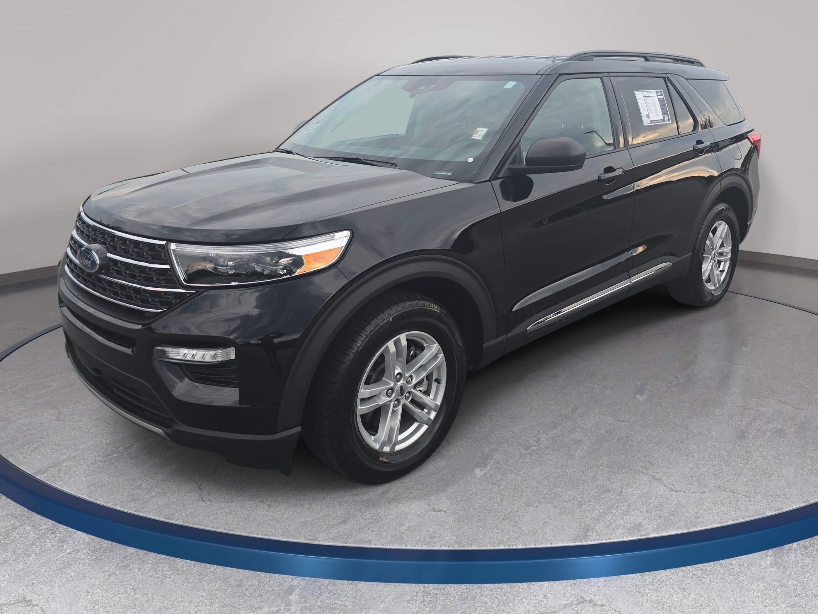 Used 2023 Ford Explorer XLT w/ Equipment Group 202A