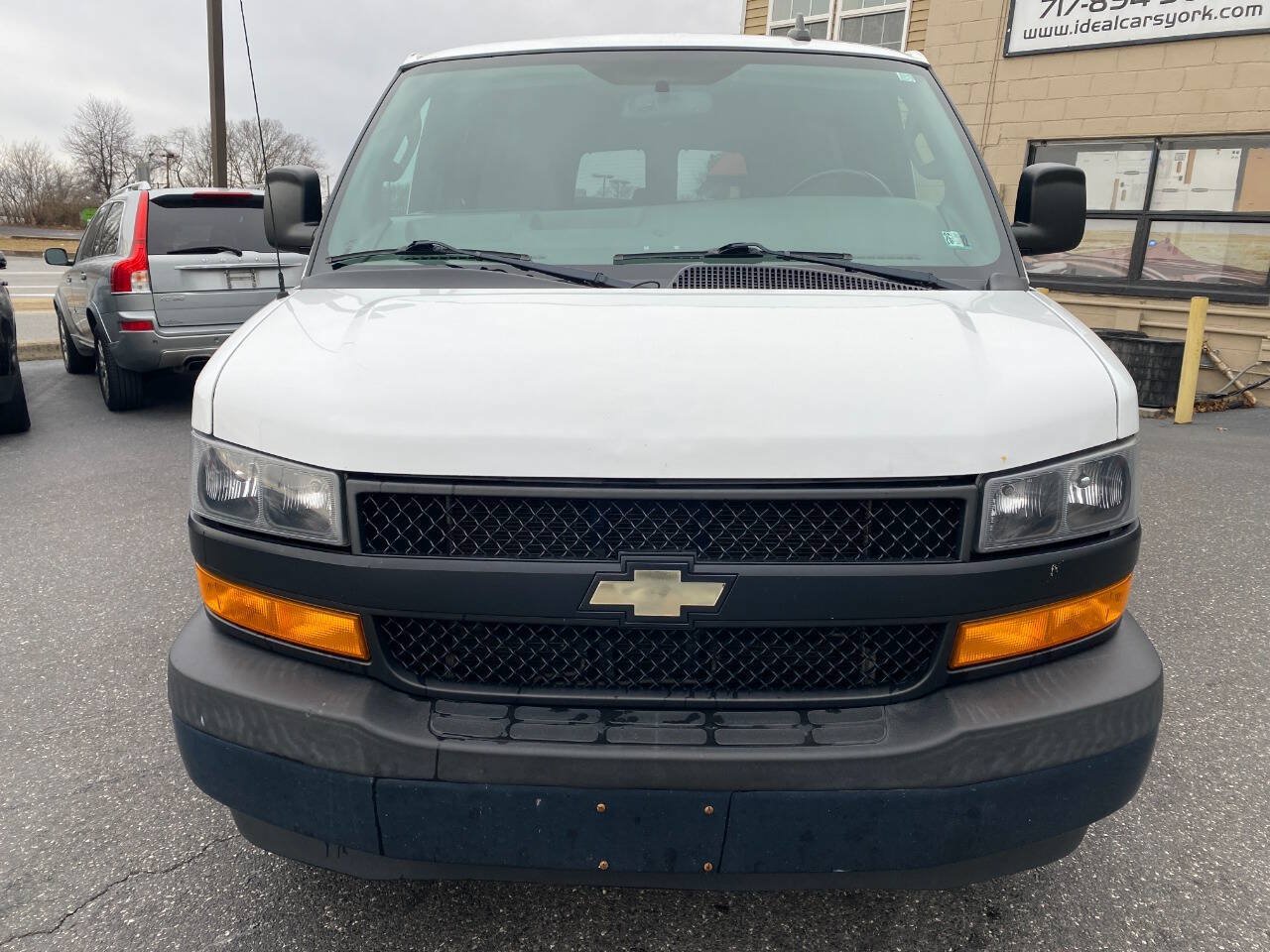 Used 2018 Chevrolet Express 3500 LS RWD image 8