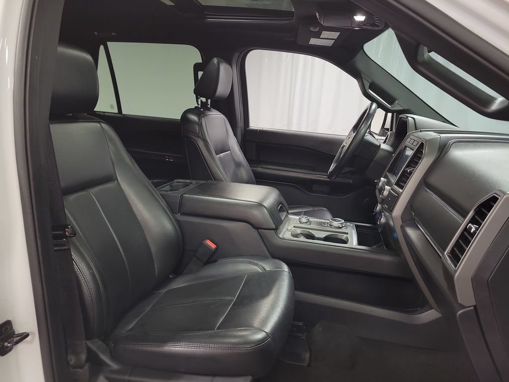 Used 2021 Ford Expedition XLT AWD/4WD image 29