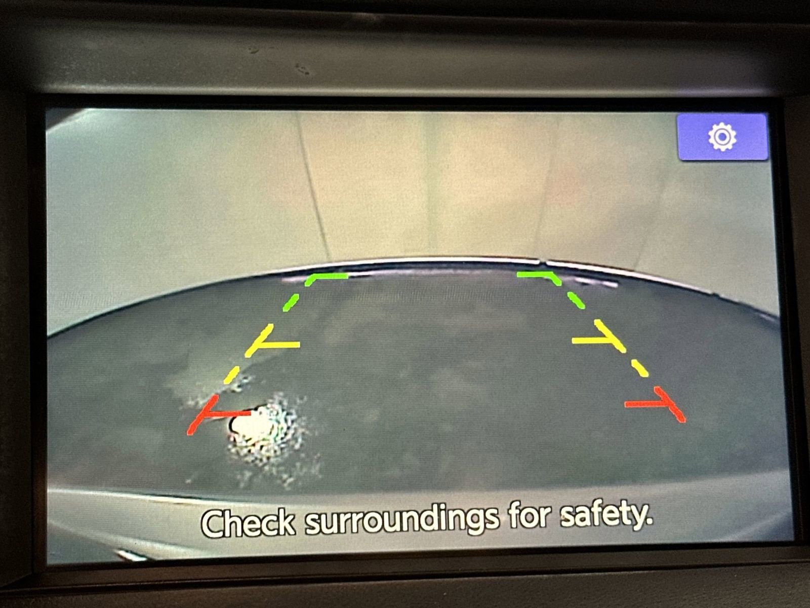 Used 2018 INFINITI QX30 image 17