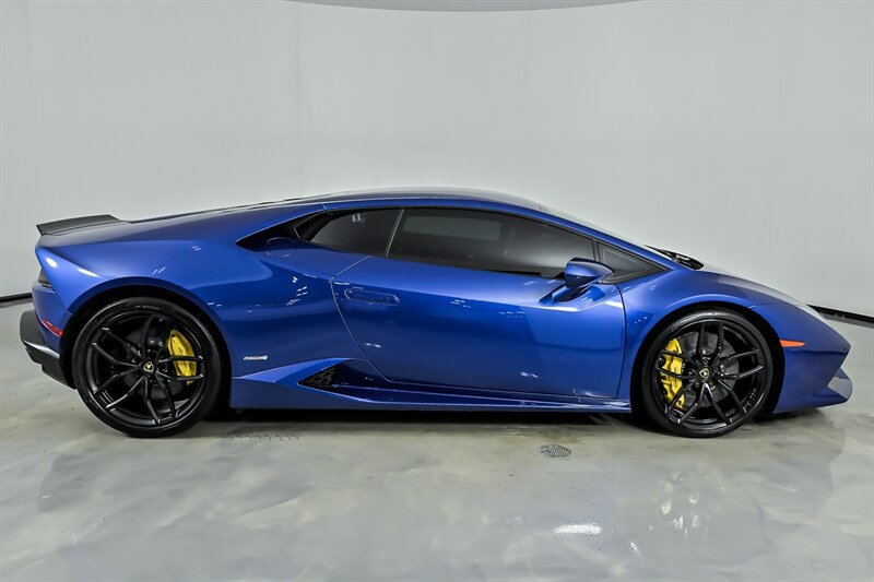 Used 2015 Lamborghini Huracan LP 610-4 AWD/4WD image 11