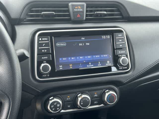 Used 2025 Nissan Versa S w/ Trunk Package image 18