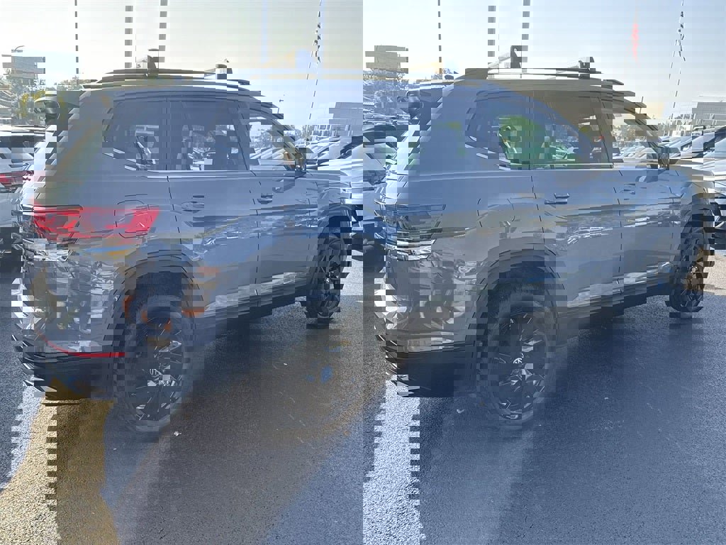 New 2026 Volkswagen Atlas SE image 4