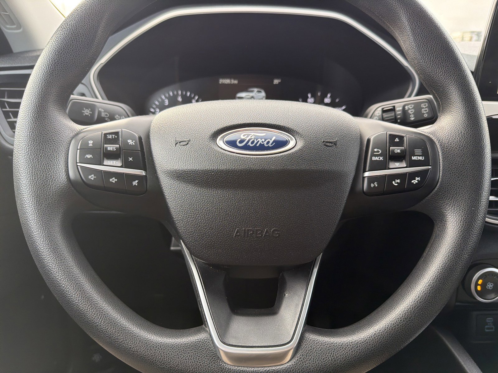 Used 2021 Ford Escape SE image 24