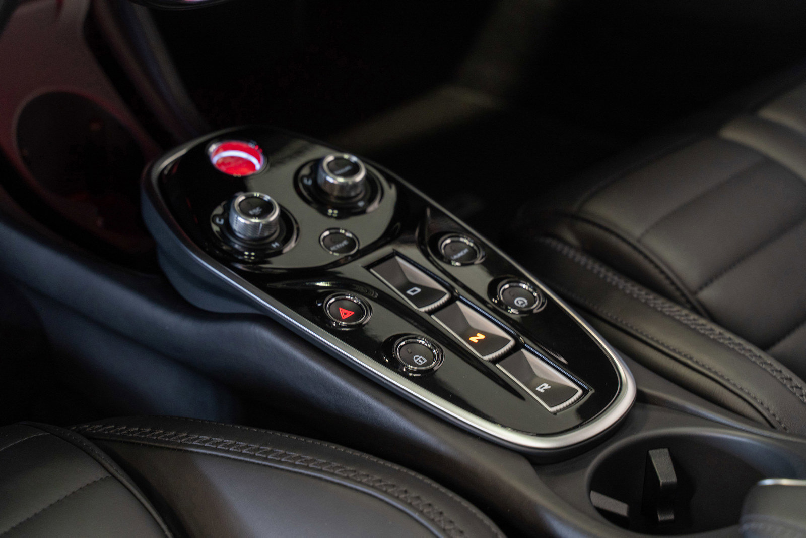 Used 2025 McLaren GTS RWD image 37