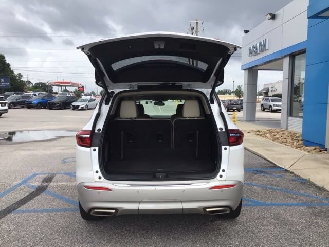 Used 2020 Buick Enclave Essence w/ Sound and Sites Package FWD image 8