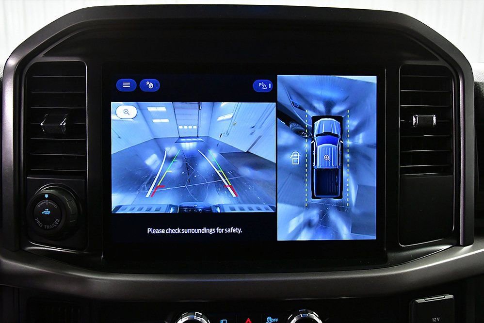 Used 2025 Ford F150 Lightning XLT image 29