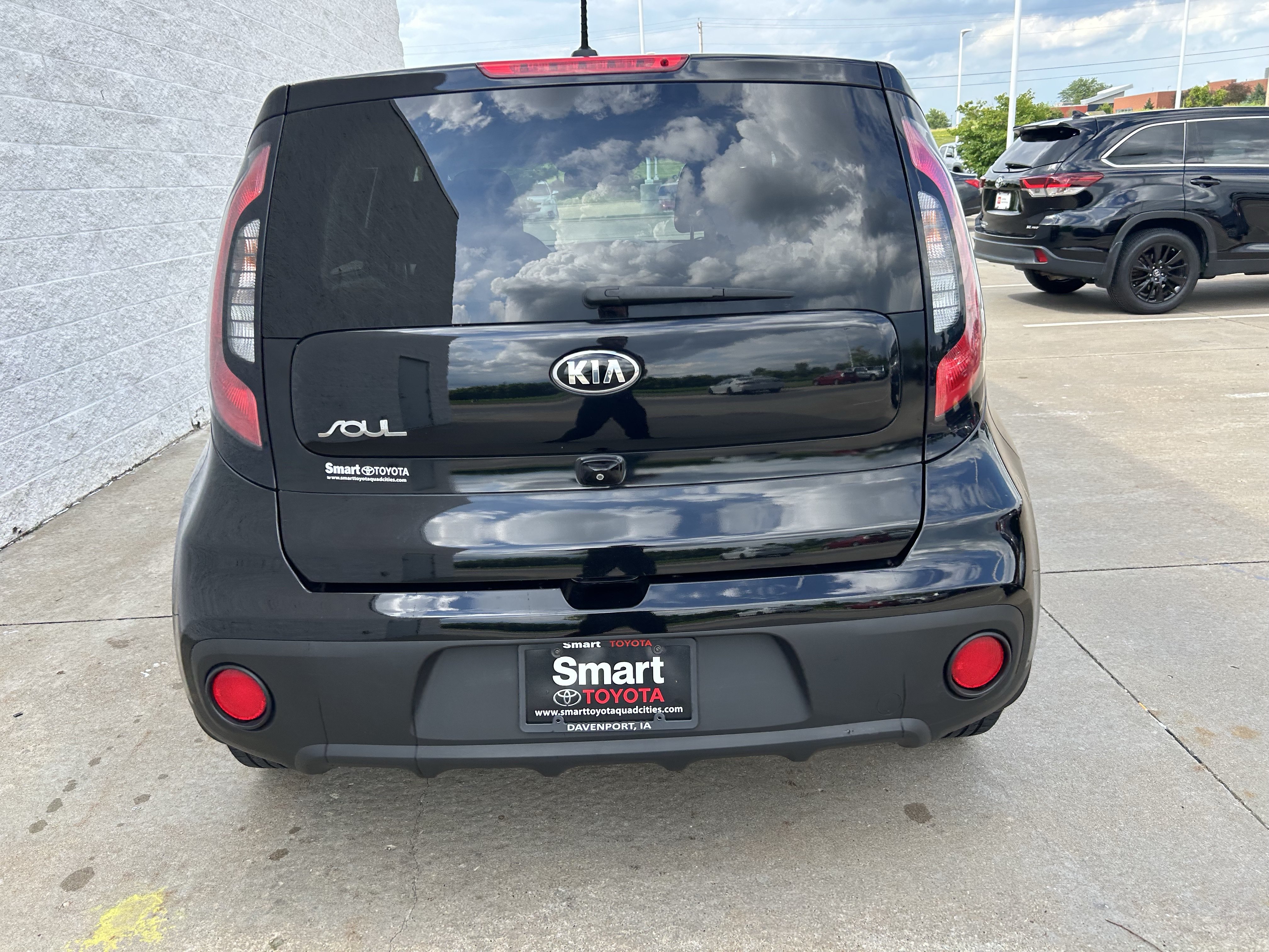 Used 2018 Kia Soul w/ Convenience Package FWD image 5