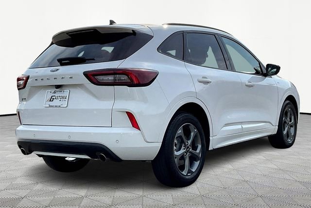 Used 2023 Ford Escape ST-Line w/ Tech Pack #1 image 5