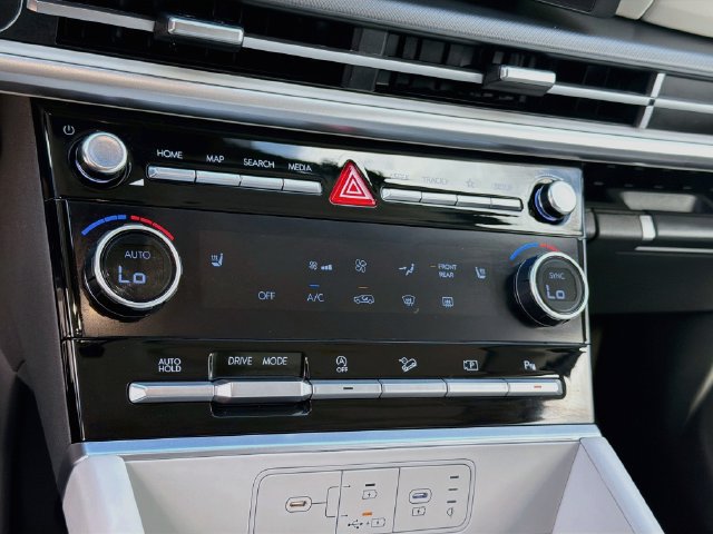Certified 2026 Hyundai Santa Fe SEL FWD image 16