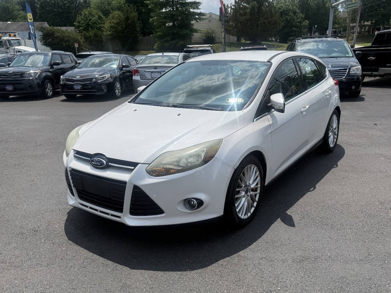 Used 2014 Ford Focus Titanium FWD image 5