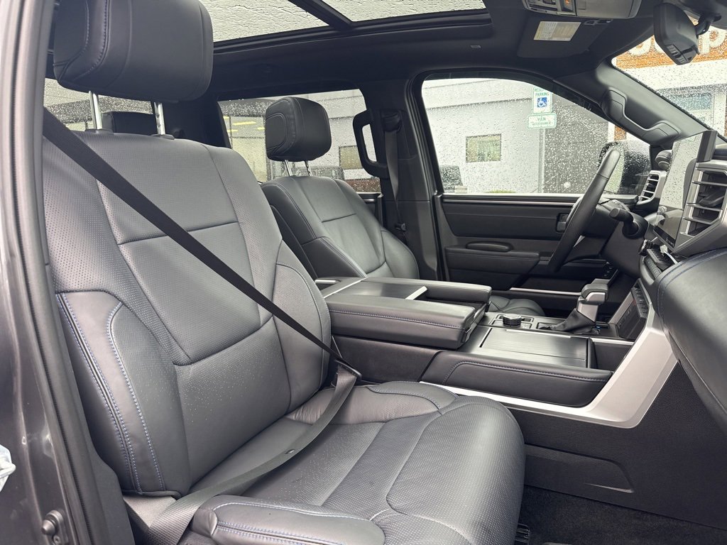 Used 2024 Toyota Tundra Platinum image 29