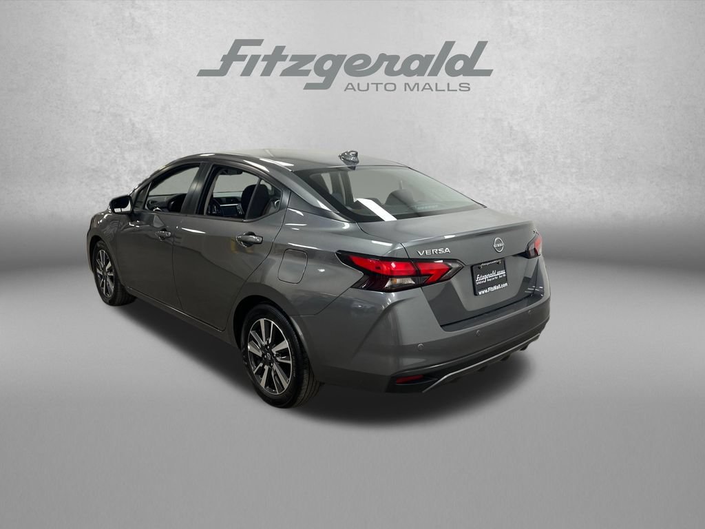 Used 2024 Nissan Versa SV FWD image 3