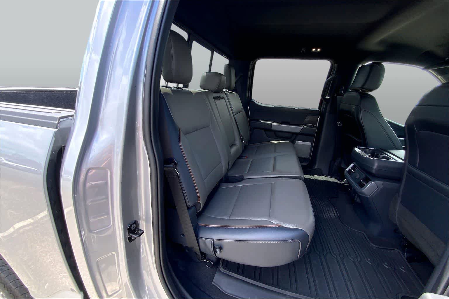 Used 2025 Ford F150 Lariat w/ Equipment Group 501A Mid AWD/4WD image 19