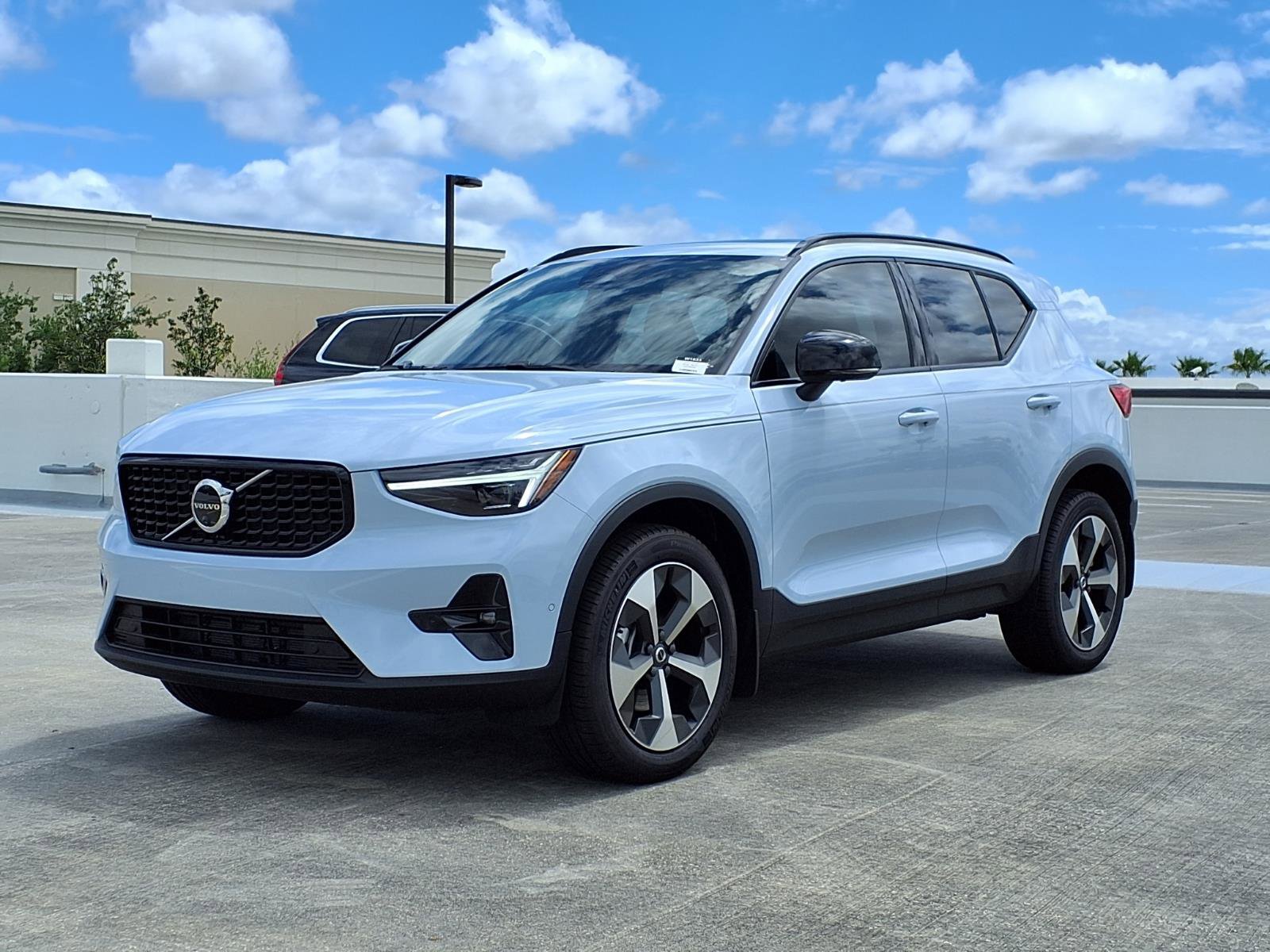 New 2026 Volvo XC40 B5 Plus w/ Protection Package Premier AWD/4WD image 3