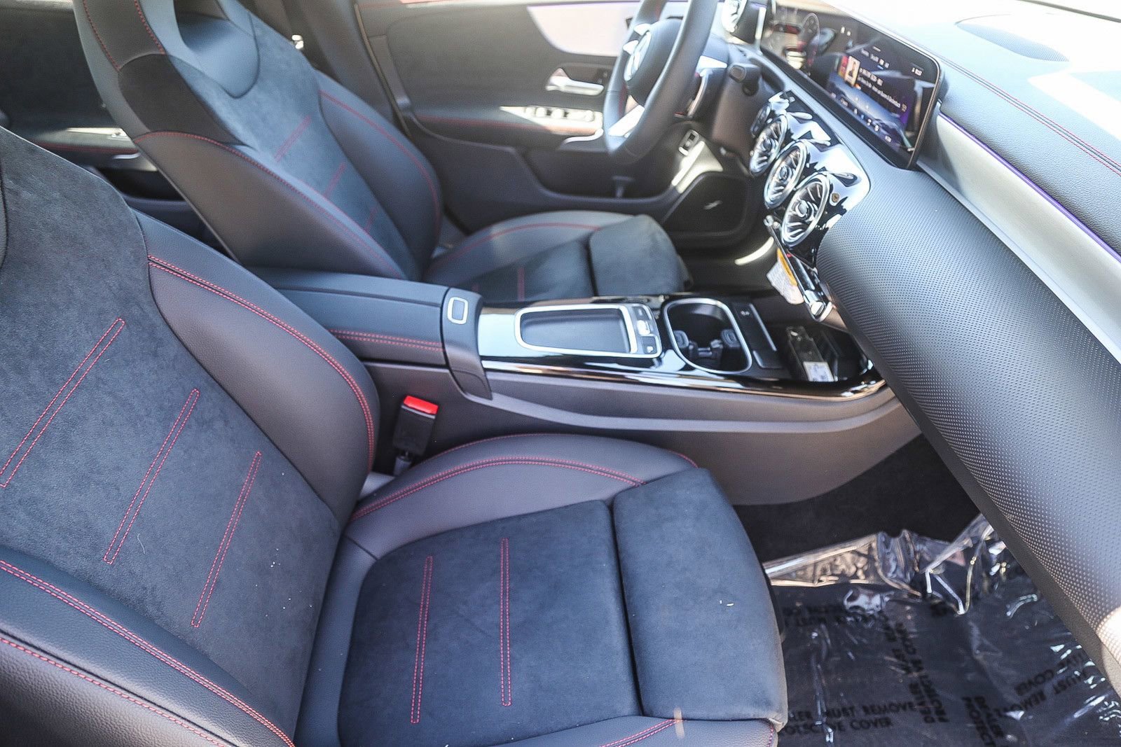 New 2025 Mercedes-Benz CLA 250 4MATIC image 15