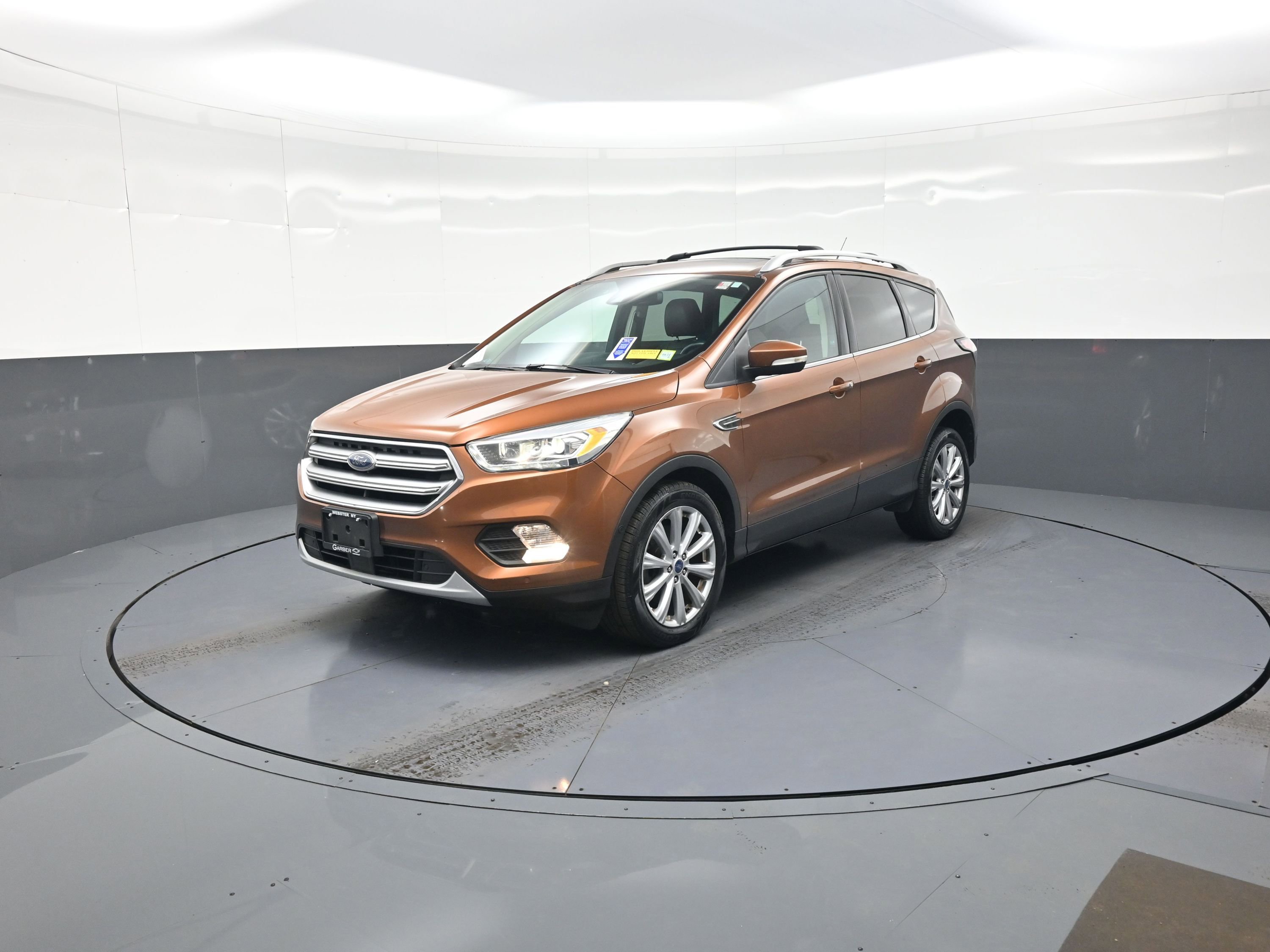 Used 2017 Ford Escape Titanium w/ Equipment Group 301A AWD/4WD image 7