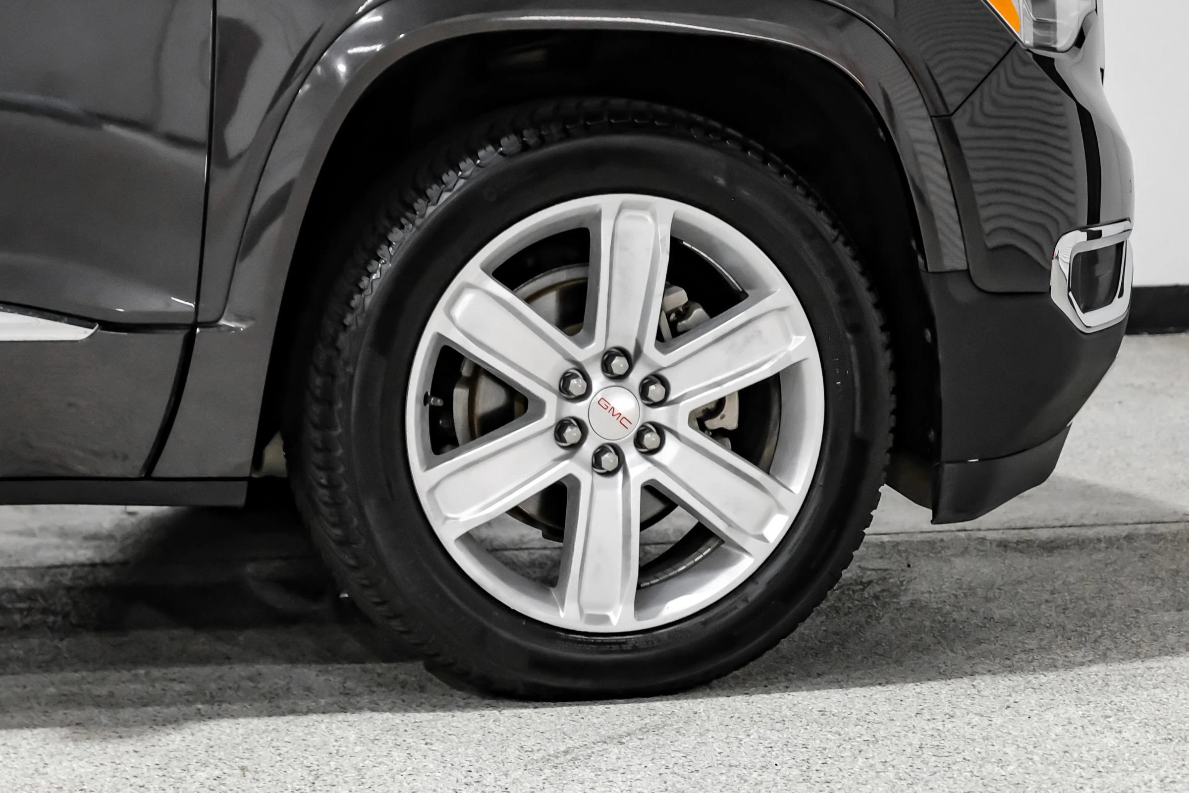 Used 2017 GMC Acadia Denali AWD/4WD image 52