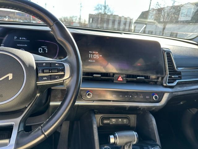 Used 2023 Kia Sportage EX image 30