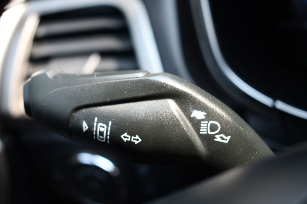 Used 2017 Ford Fusion Energi SE image 22