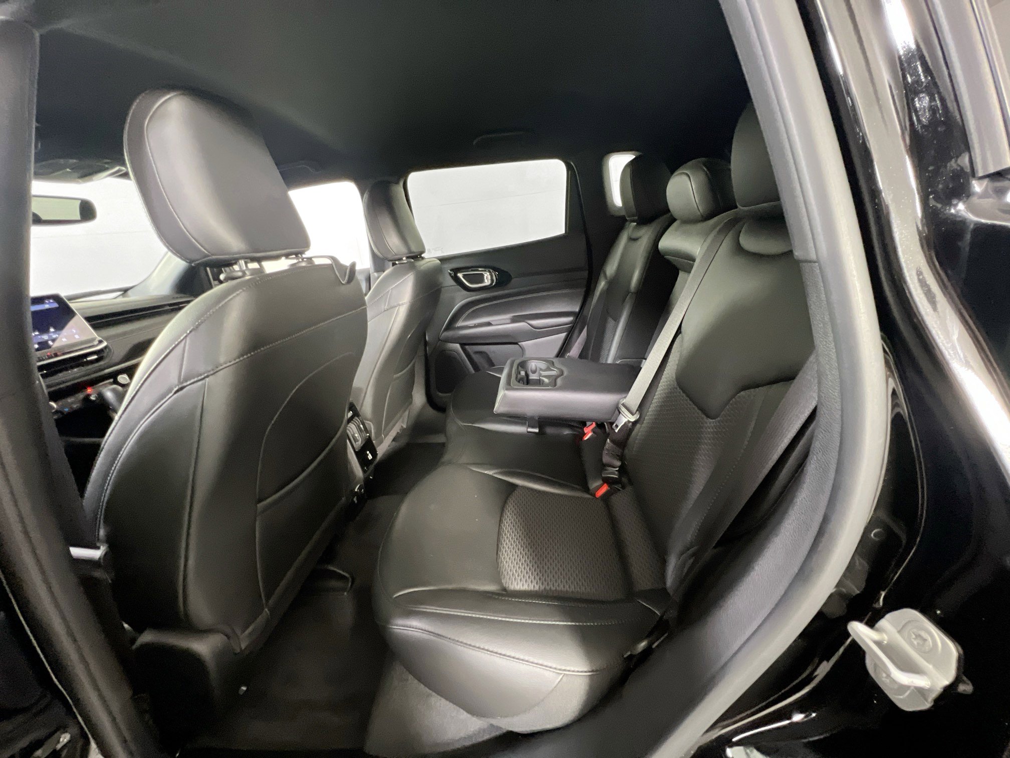 Used 2022 Jeep Compass Altitude w/ Convenience Group image 23