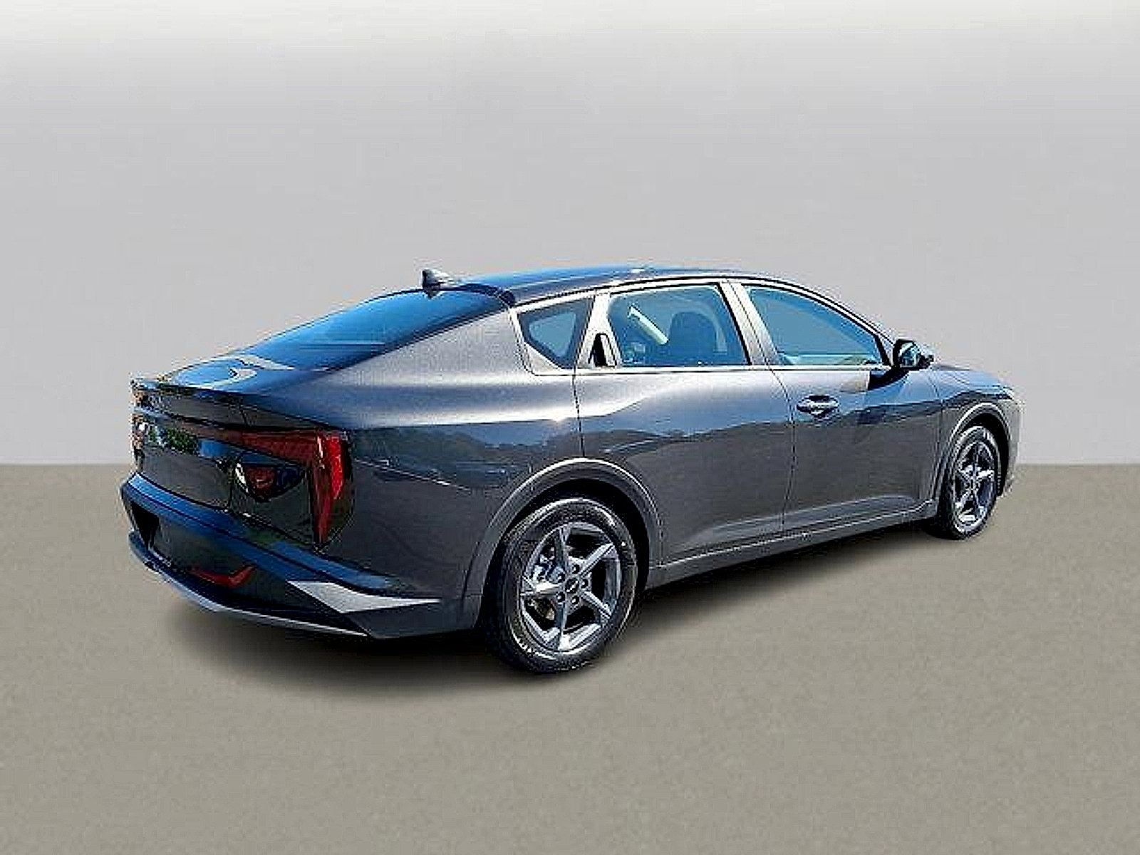 New 2025 Kia K4 LXS image 4