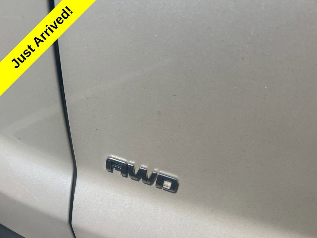 Used 2012 Chevrolet Traverse LTZ image 6