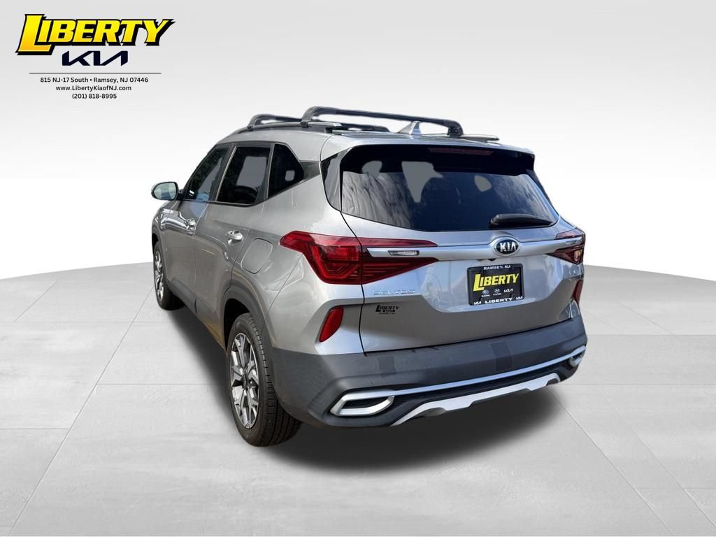 Used 2021 Kia Seltos EX AWD/4WD image 5