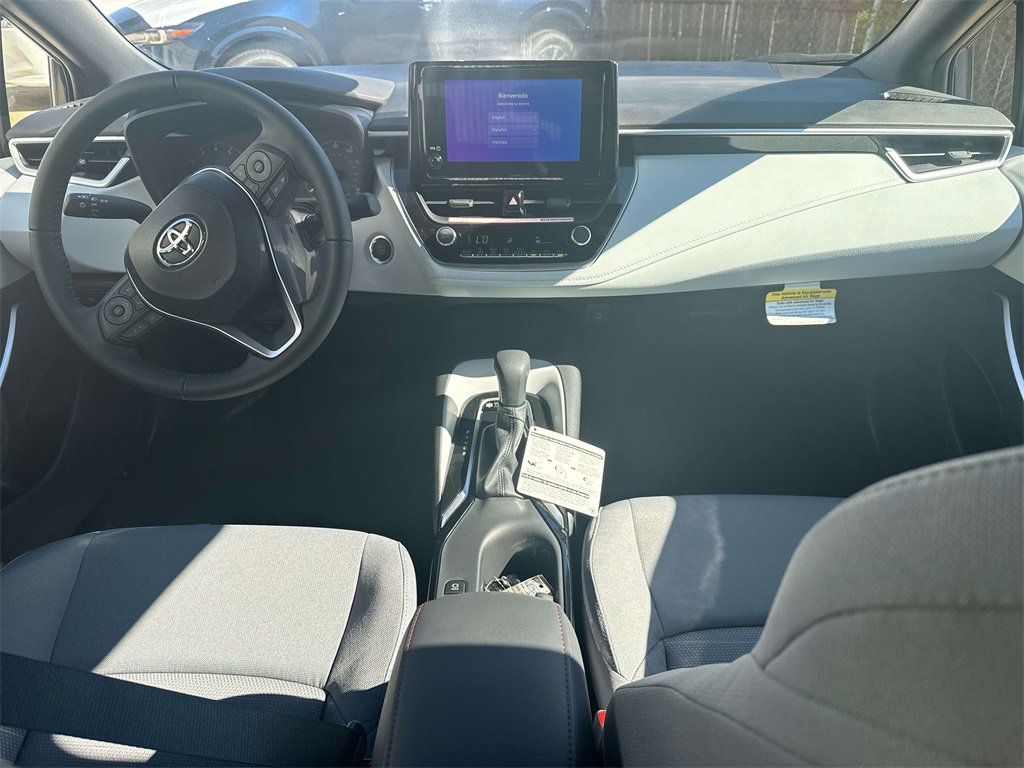 Used 2025 Toyota Corolla SE image 14