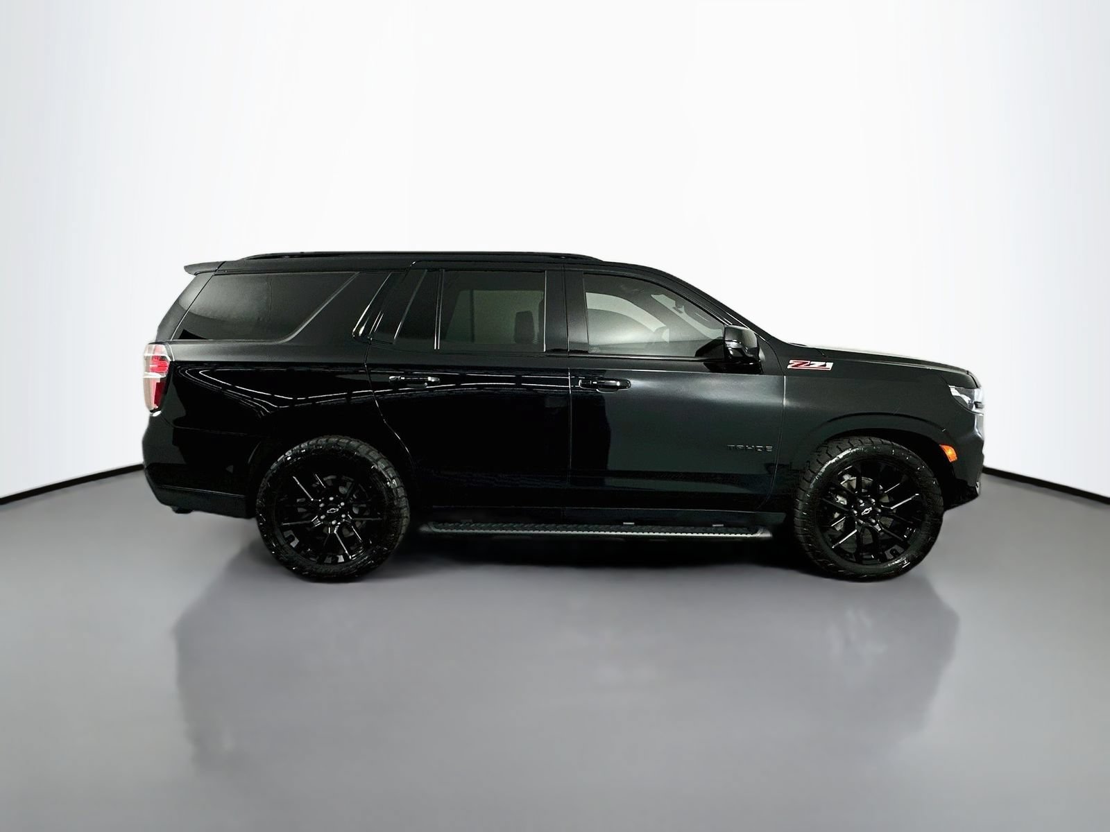 Used 2023 Chevrolet Tahoe Z71 w/ Off-Road Capability Package AWD/4WD image 9