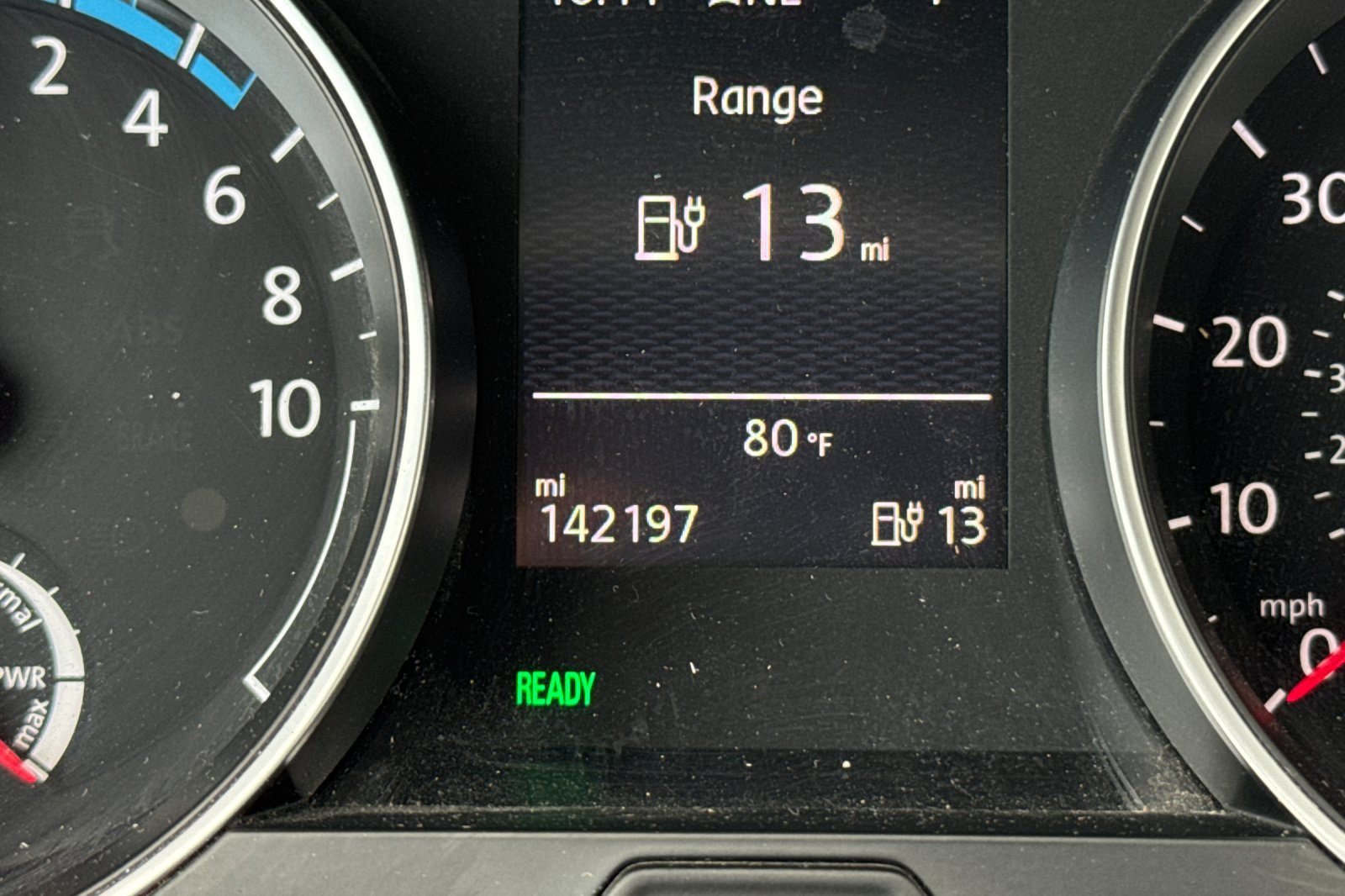 Used 2015 Volkswagen e-Golf SEL Premium FWD image 24