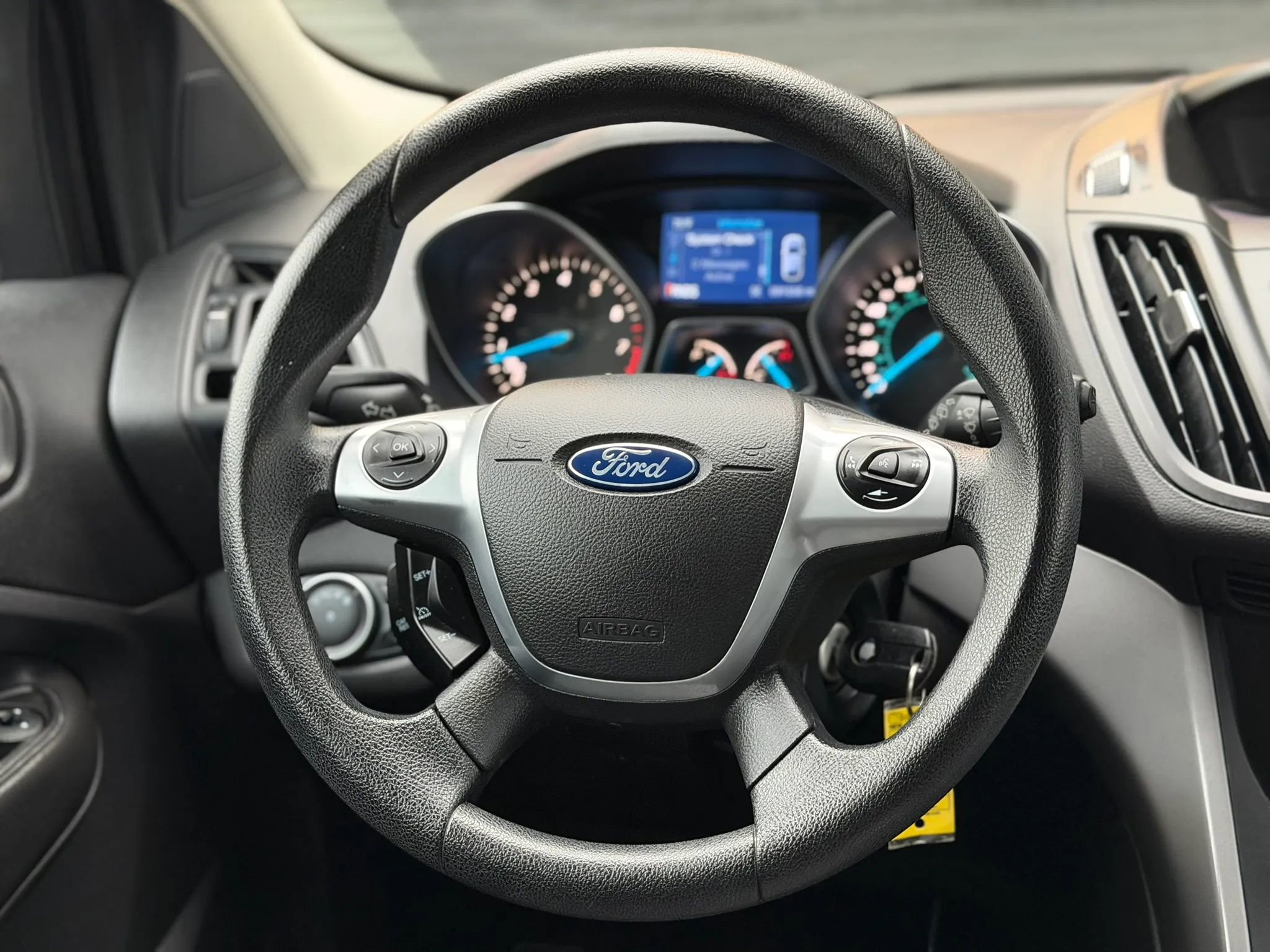 Used 2015 Ford Escape SE image 26