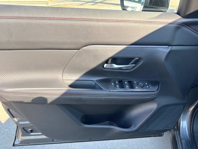 New 2027 Nissan Kicks SR FWD image 21