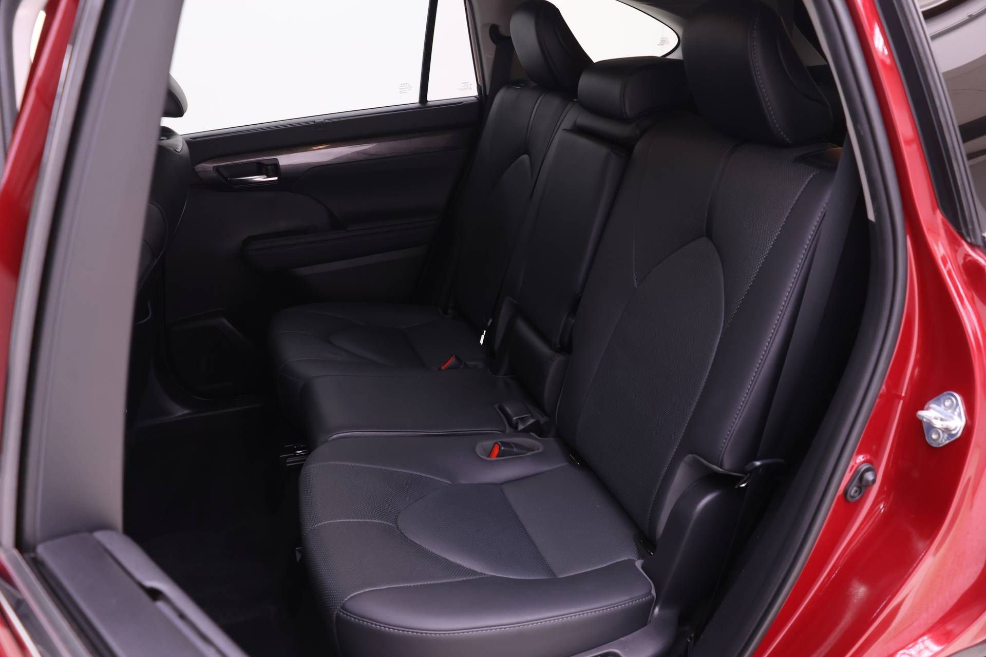 Used 2021 Toyota Highlander Limited image 9