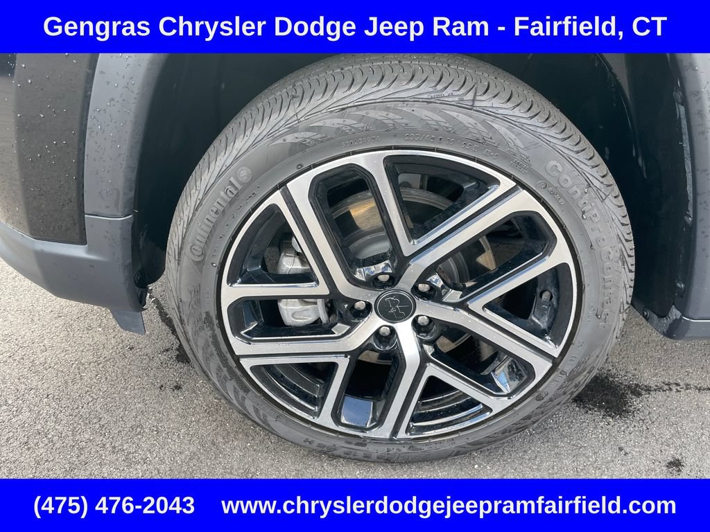 Certified 2025 Jeep Compass Limited AWD/4WD image 12