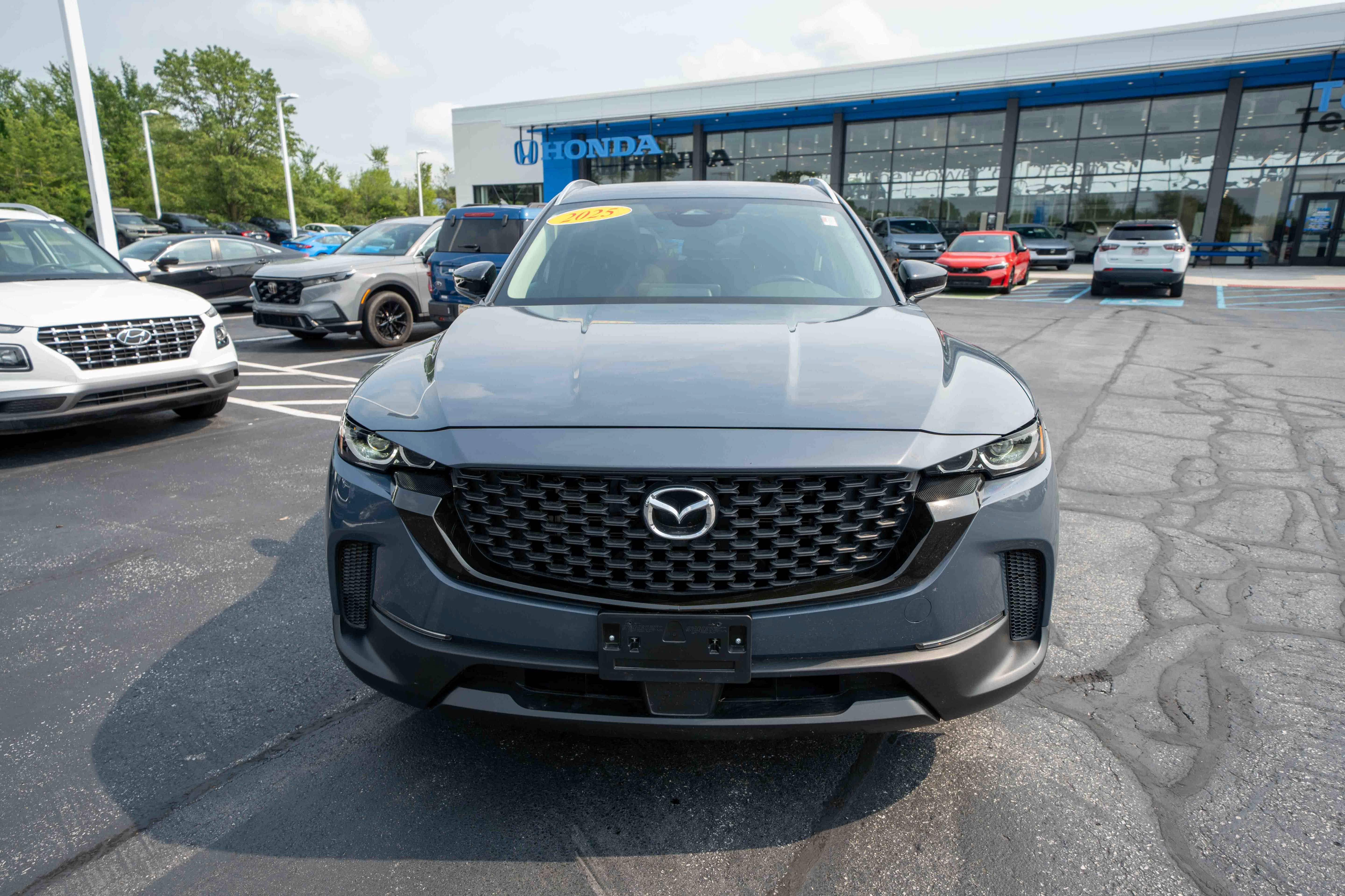 Used 2025 MAZDA CX-50 AWD 2.5 S w/ Premium Package image 2