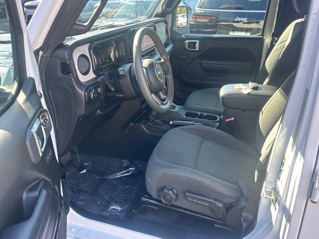 Used 2024 Jeep Wrangler Unlimited Sport AWD/4WD image 25