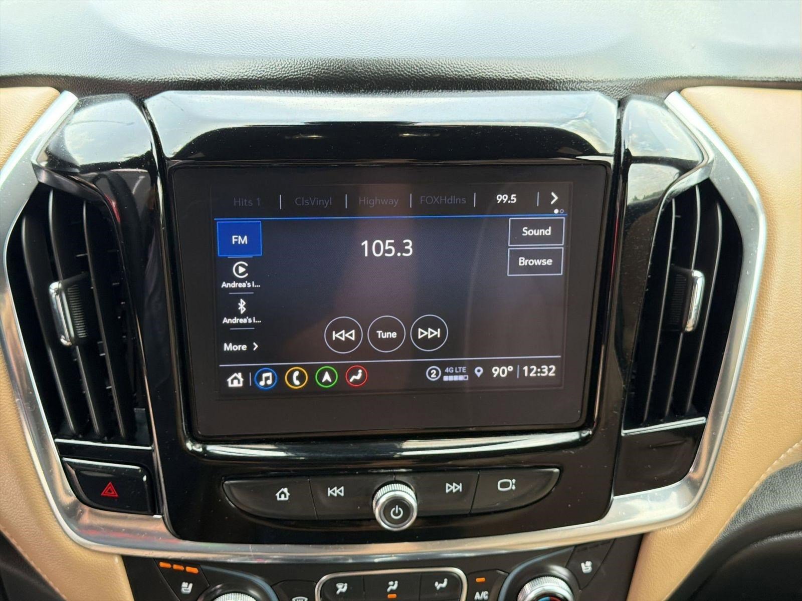 Used 2023 Chevrolet Traverse Premier FWD image 23