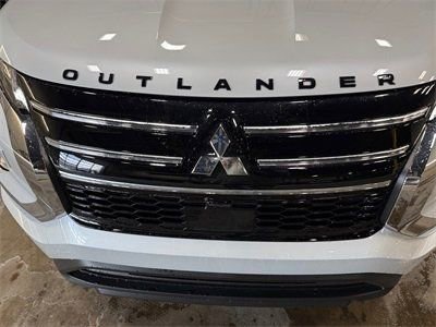 New 2026 Mitsubishi Outlander ES image 31