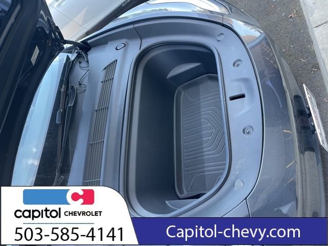 Used 2022 Tesla Model Y Long Range AWD/4WD image 30