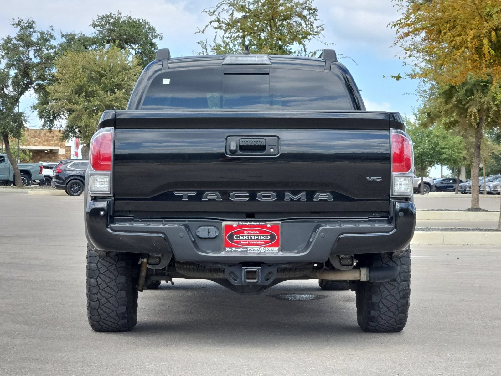 Used 2023 Toyota Tacoma TRD Off-Road w/ Technology Package AWD/4WD image 4