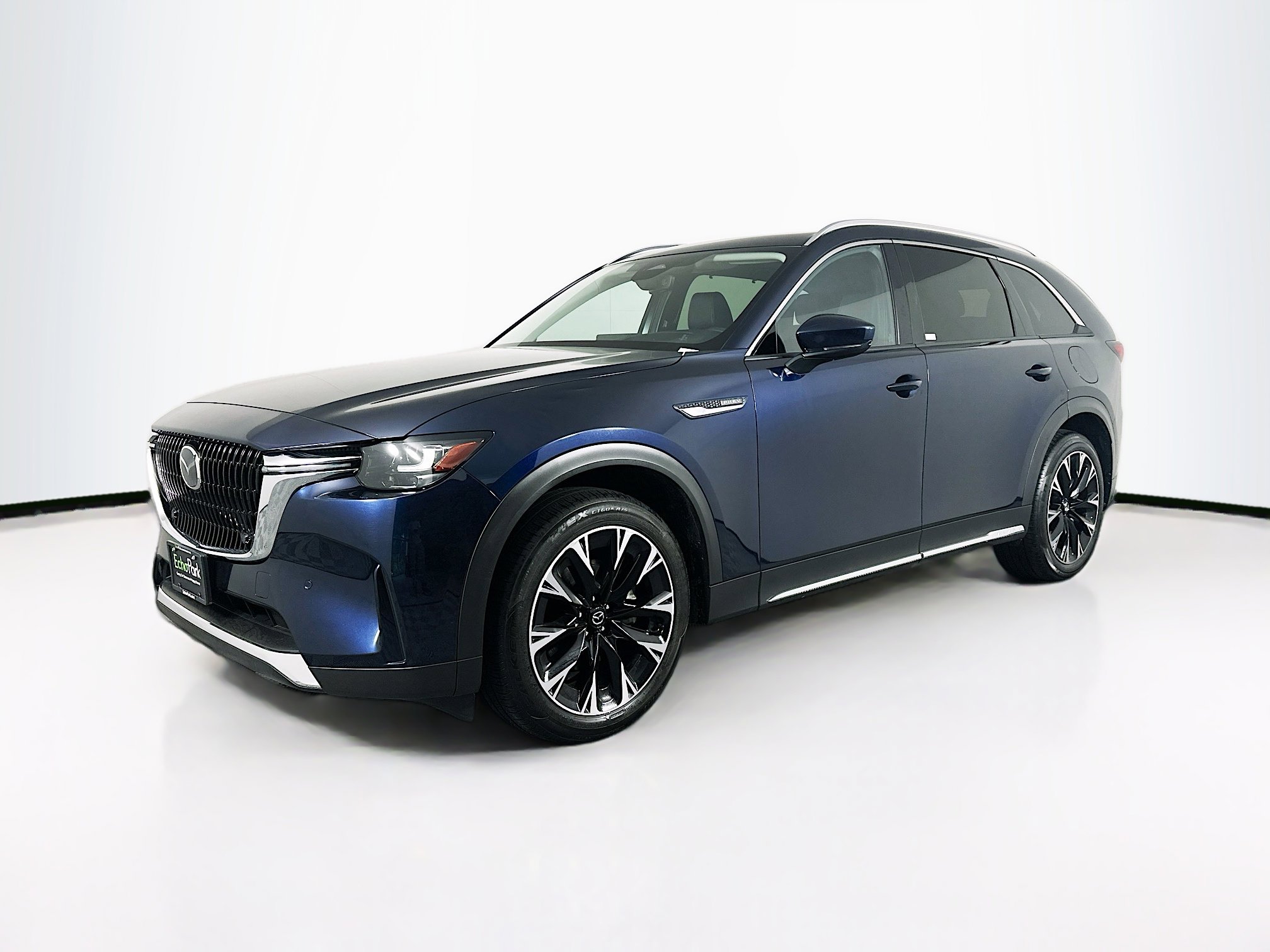 Used 2024 MAZDA CX-90 Plug-In Hybrid w/ Premium Pkg image 3