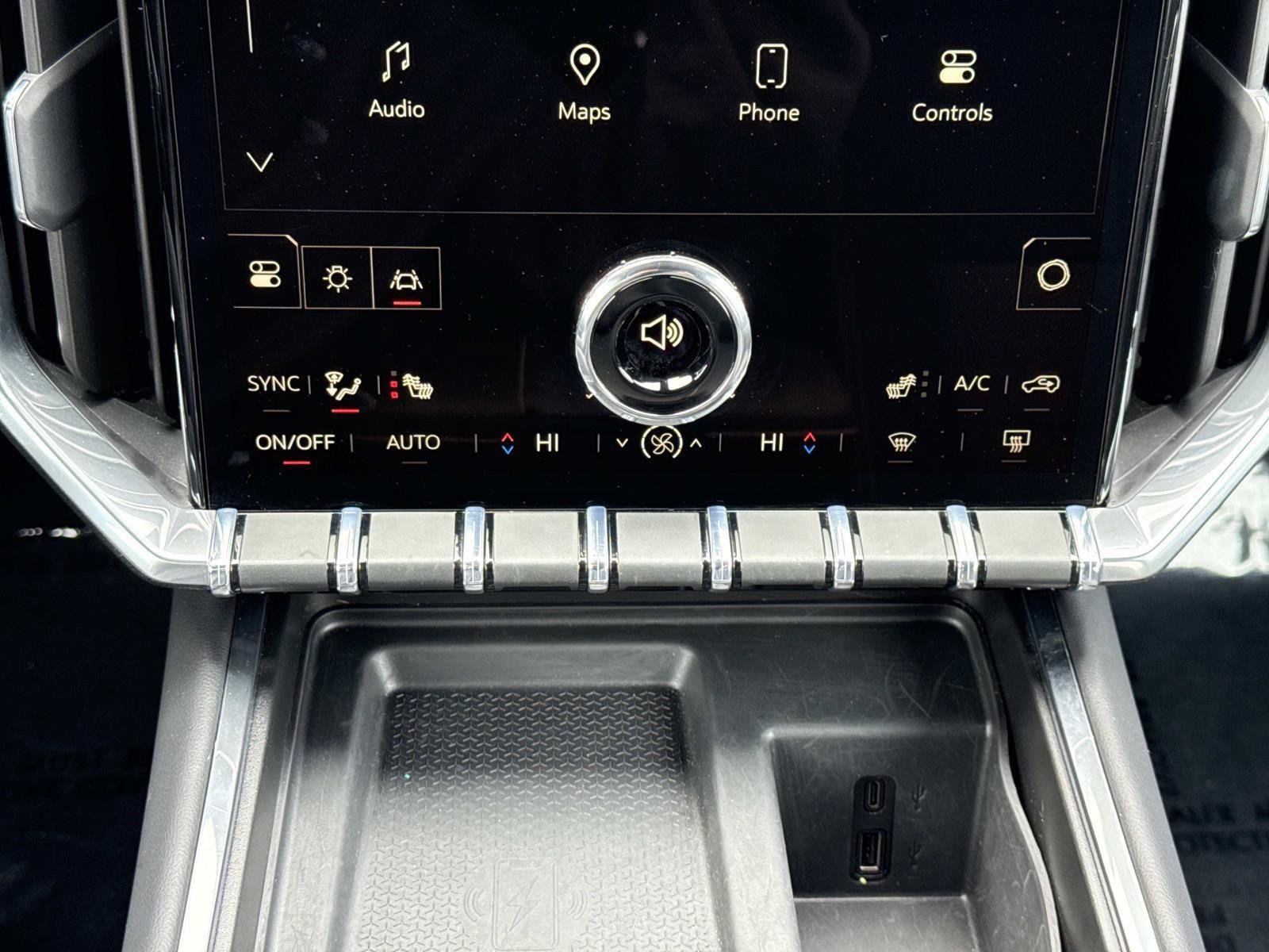 Used 2025 GMC Acadia Elevation image 5