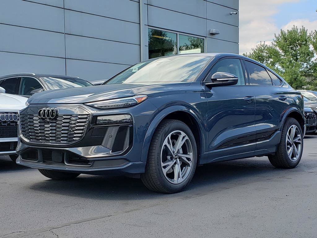New 2027 Audi Q6 e-tron Premium Plus AWD/4WD image 1
