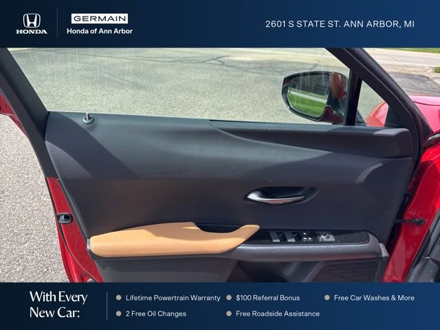 Used 2024 Lexus UX 250h AWD w/ Premium Package image 21