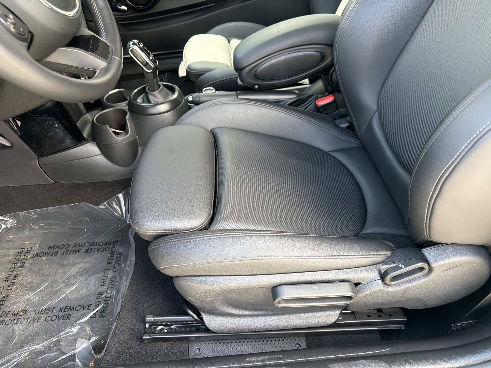 Used 2023 MINI Cooper S FWD image 10