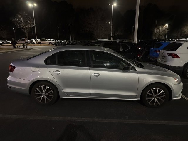 Used 2016 Volkswagen Jetta SE image 13